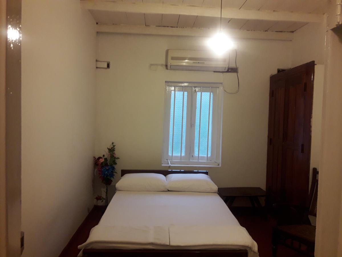 International Meditation Center 호텔 미리사 외부 사진